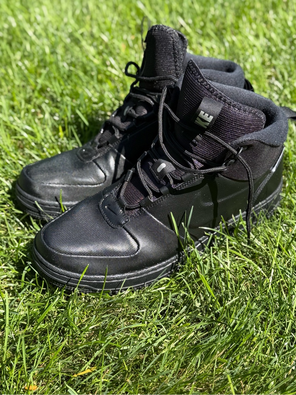 Nike Path WNTR "Black / Metallic Pewter" in a Men's US Size 12